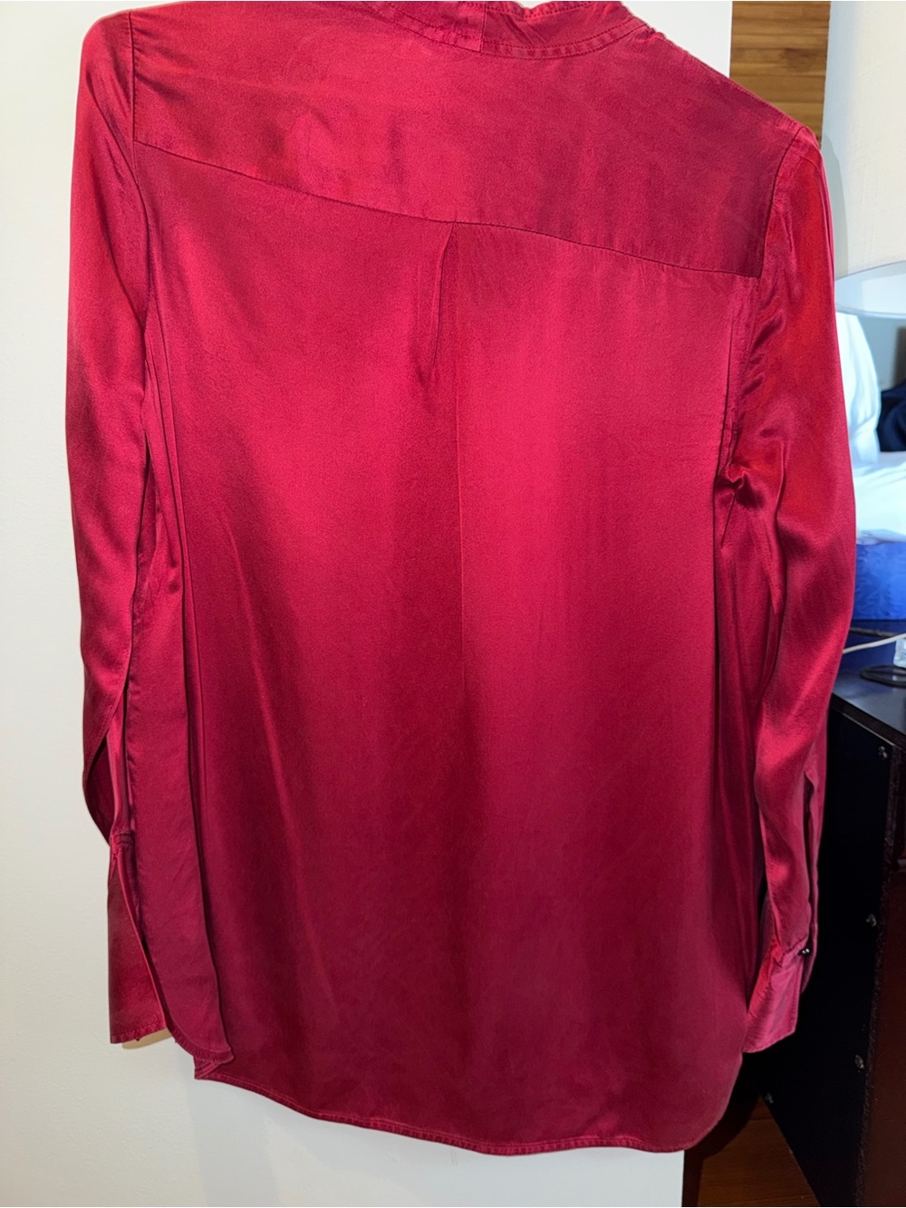 Elie Tahari Deep Red V-Neck Long Sleeve Tunic - Picture 2 of 4
